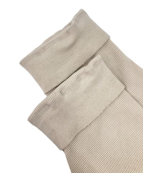 ANCELLM（アンセルム）ANCELLM (アンセルム) ダメージワッフルクルーロングスリーブTシャツ ベージュ サイズ:2の古着・服飾アイテム