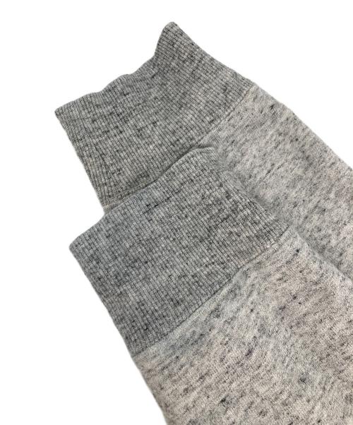 maison kitsune（メゾンキツネ）MAISON KITSUNE (メゾンキツネ) キャンプスウェットシャツ グレー サイズ:Lの古着・服飾アイテム