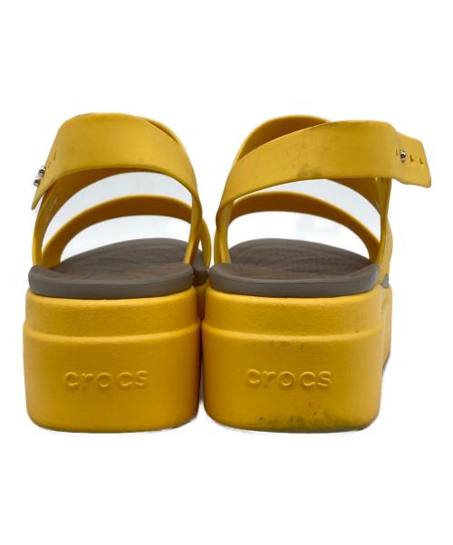 crocs（クロックス）crocs (クロックス) ウェッジソールサンダル イエロー サイズ:W9の古着・服飾アイテム