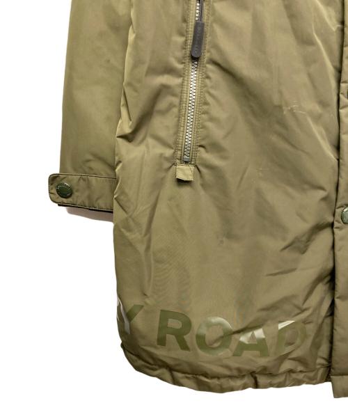 BURBERRY（バーバリー）BURBERRY (バーバリー) ホースフェリープリントコート オリーブ サイズ:44の古着・服飾アイテム