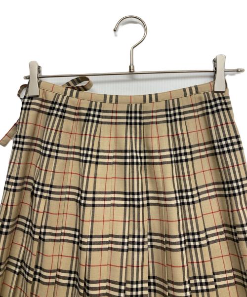 BURBERRY BLUE LABEL（バーバリー ブルー レーベル）BURBERRY BLUE LABEL (バーバリー ブルー レーベル) プリーツスカート ベージュ サイズ:36の古着・服飾アイテム