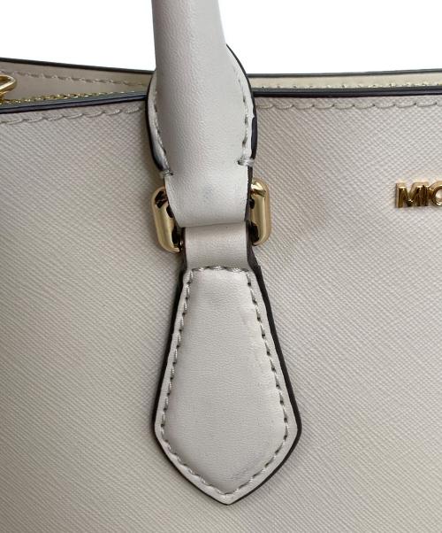 MICHAEL KORS（マイケル・コース）MICHAEL KORS (マイケル・コース) シェイラ2WAYバッグ アイボリーの古着・服飾アイテム