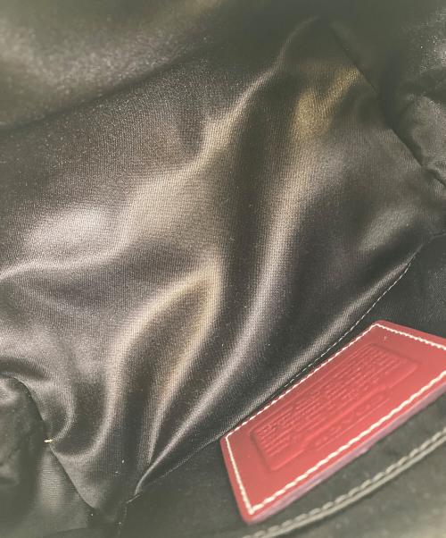 COACH（コーチ）COACH (コーチ) シグネチャーワンショルダーバッグ ベージュの古着・服飾アイテム