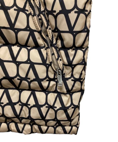 VALENTINO（ヴァレンティノ）VALENTINO (ヴァレンティノ) トワルイコノグラフフルジップダウンジャケット ブラウン サイズ:46の古着・服飾アイテム