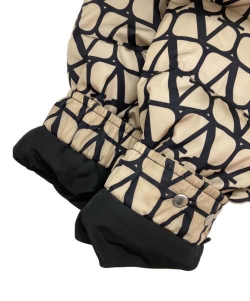 VALENTINO（ヴァレンティノ）VALENTINO (ヴァレンティノ) トワルイコノグラフフルジップダウンジャケット ブラウン サイズ:46の古着・服飾アイテム