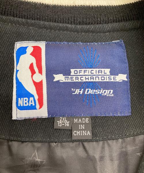 JH Design（ジェイエイチデザイン）jh design (ジェイエイチデザイン) NBAワッペンスタジャン ブラック サイズ:2XLの古着・服飾アイテム