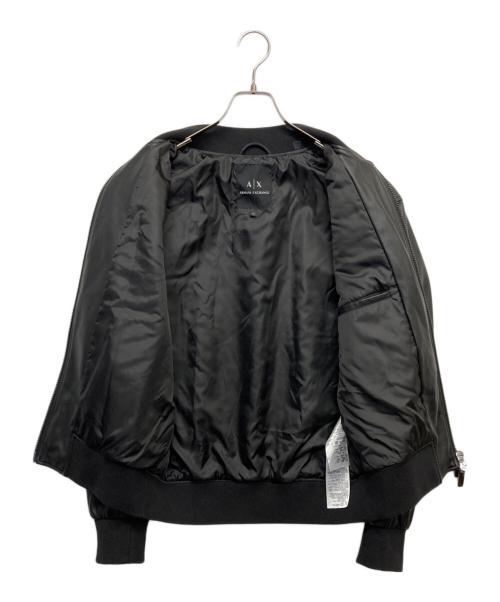 ARMANI EXCHANGE（アルマーニ エクスチェンジ）ARMANI EXCHANGE (アルマーニ エクスチェンジ) フェイクレザー エンボスロゴ フルジップ ブルゾン ブラック サイズ:XSの古着・服飾アイテム