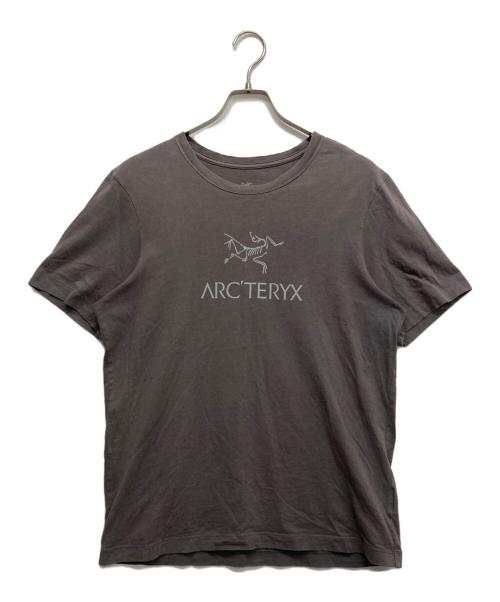 ARC'TERYX（アークテリクス）ARC'TERYX (アークテリクス) ロゴプリントTシャツ グレー サイズ:Mの古着・服飾アイテム