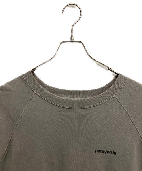Patagonia（パタゴニア）Patagonia (パタゴニア) Pロゴクルーネックスウェット グレー サイズ:ＸＬの古着・服飾アイテム