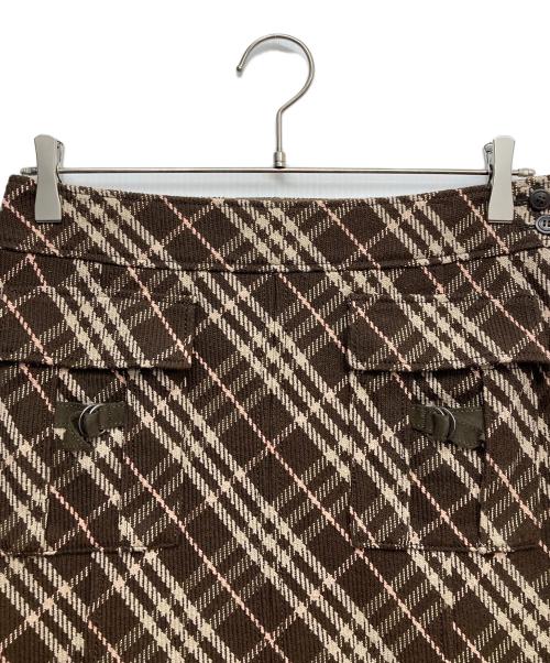BURBERRY BLUE LABEL（バーバリー ブルー レーベル）BURBERRY BLUE LABEL (バーバリー ブルー レーベル) チェックスカート ブラウン サイズ:38の古着・服飾アイテム