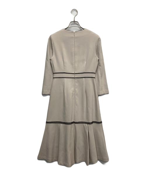 CELFORD（セルフォード）CELFORD (セルフォード) レース切り替えワンピース ベージュ サイズ:36の古着・服飾アイテム