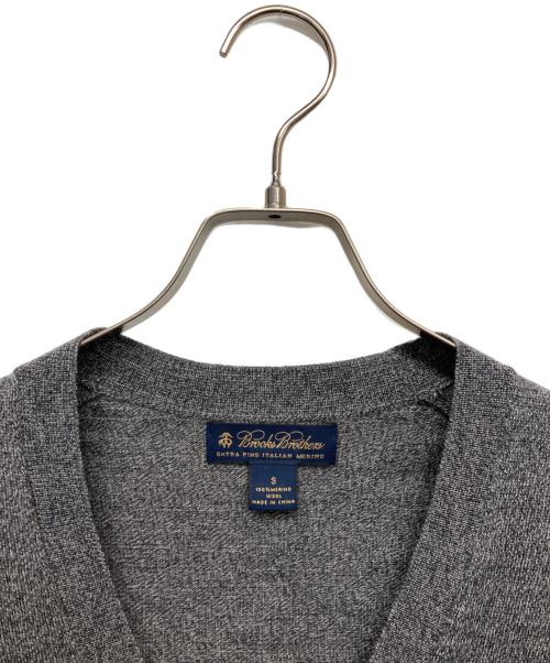 BROOKS BROTHERS（ブルックスブラザーズ）BROOKS BROTHERS (ブルックスブラザーズ) ニットカーディガン グレー サイズ:Sの古着・服飾アイテム