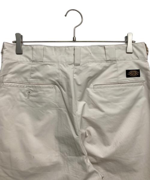 Dickies（ディッキーズ）Dickies (ディッキーズ) BEAMS TRIPSTER ナイロンテーパードパンツ ホワイト サイズ:Mの古着・服飾アイテム