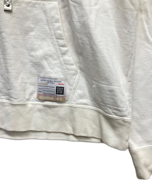 MIHARA YASUHIRO（ミハラヤスヒロ）MIHARA YASUHIRO (ミハラヤスヒロ) embroideried hoodie ホワイト サイズ:48の古着・服飾アイテム