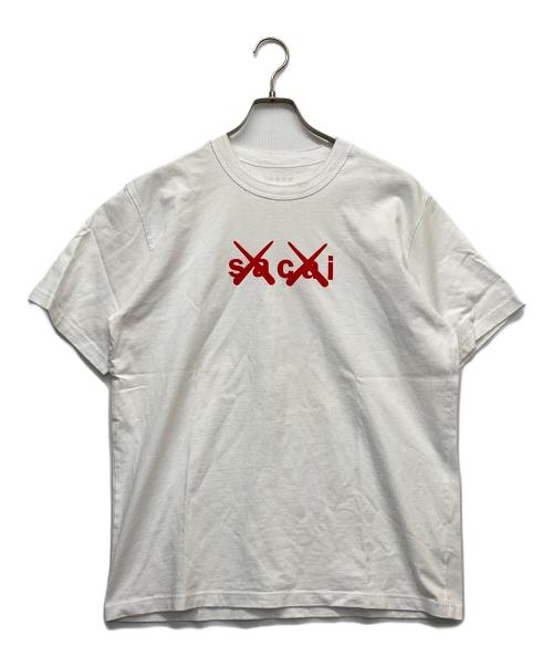 sacai（サカイ）sacai (サカイ) KAWS (カウズ) Flock Print T-Shirt ホワイト サイズ:3の古着・服飾アイテム