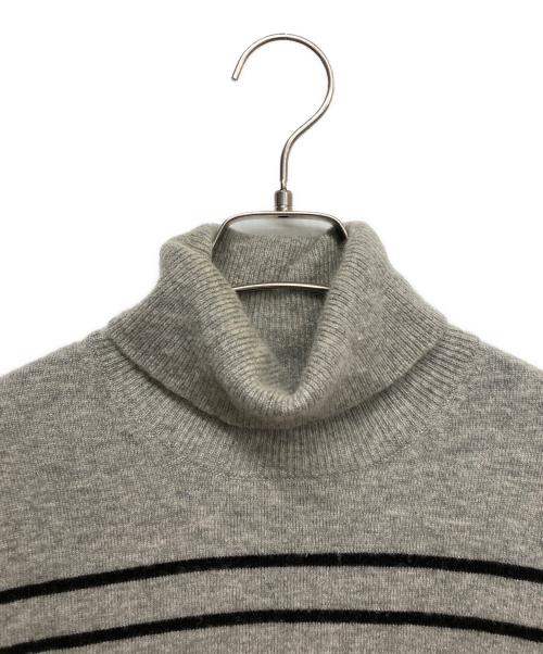 BURBERRY LONDON（バーバリーロンドン）BURBERRY LONDON (バーバリーロンドン) カシミヤ混タートルネックニット グレー サイズ:2の古着・服飾アイテム
