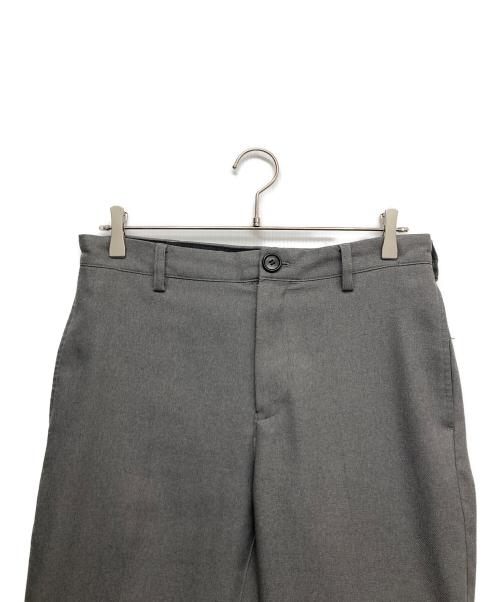 green label relaxing（グリーンレーベルリラクシング）green label relaxing (グリーンレーベルリラクシング) スラックス グレー サイズ:Mの古着・服飾アイテム