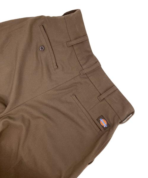 Dickies（ディッキーズ）Dickies (ディッキーズ) green label relaxing (グリーンレーベルリラクシング) TR 1プリーツ ワイドテーパード パンツ ブラウン サイズ:30の古着・服飾アイテム