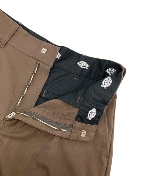 Dickies（ディッキーズ）Dickies (ディッキーズ) green label relaxing (グリーンレーベルリラクシング) TR 1プリーツ ワイドテーパード パンツ ブラウン サイズ:30の古着・服飾アイテム