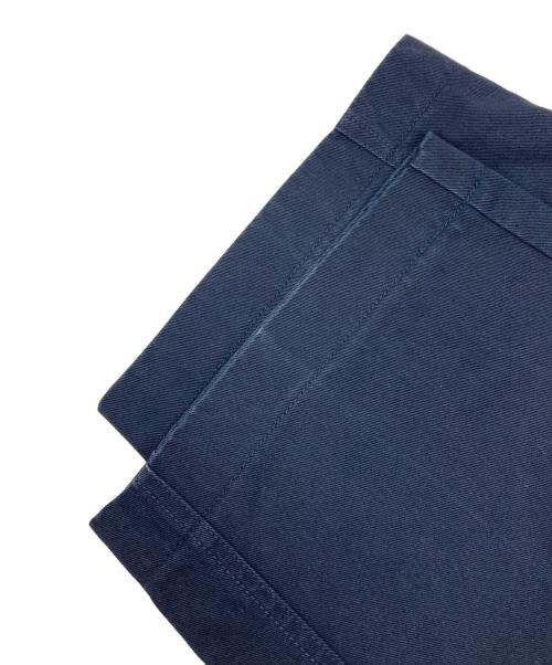 LACOSTE（ラコステ）LACOSTE (ラコステ) ベルト付き入ウェストパンツ ネイビー サイズ:38の古着・服飾アイテム