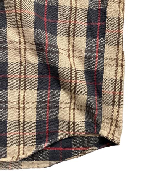 CarHartt（カーハート）CarHartt (カーハート) ネルシャツ ベージュ サイズ:Lの古着・服飾アイテム
