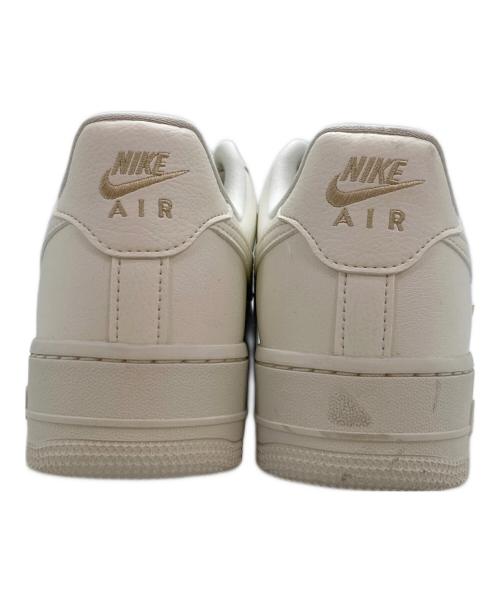 NIKE（ナイキ）NIKE (ナイキ) Air Force 1 LOW '07 LX ホワイト サイズ:24.5 未使用品の古着・服飾アイテム
