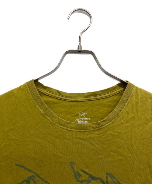 ARC'TERYX（アークテリクス）ARC'TERYX (アークテリクス) プリントカットソー カーキ サイズ:Mの古着・服飾アイテム