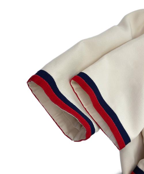 GUCCI（グッチ）GUCCI (グッチ) インターロッキングG パールボタン ウェブトリムワンピース ベージュ サイズ:38の古着・服飾アイテム