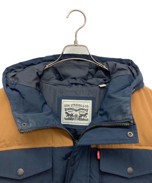 LEVI'S（リーバイス）LEVI'S (リーバイス) ダウンジャケット ネイビー サイズ:XLの古着・服飾アイテム
