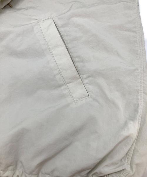 green label relaxing（グリーンレーベルリラクシング）green label relaxing (グリーンレーベルリラクシング) ギャザー フード ブルゾン -撥水- ベージュ サイズ:36の古着・服飾アイテム