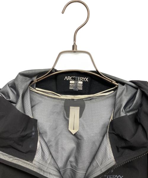 ARC'TERYX（アークテリクス）ARC'TERYX (アークテリクス) alpha sv JACKET ブラック サイズ:Sの古着・服飾アイテム