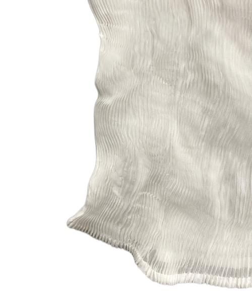 ISSEY MIYAKE（イッセイミヤケ）ISSEY MIYAKE (イッセイミヤケ) シフォンツイストカットソー ホワイト サイズ:2の古着・服飾アイテム