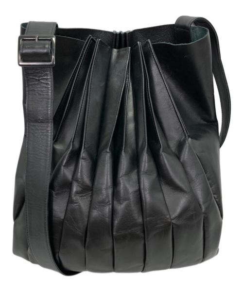 yohji yamamoto+noir（ヨウジヤマモトプリュスノアール）yohji yamamoto+Noir (ヨウジヤマモトプリュスノアール) フロントプリーツレザー ショルダーバッグ ブラックの古着・服飾アイテム