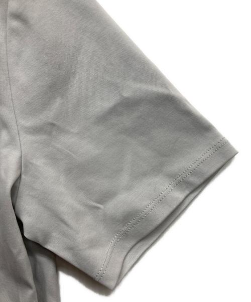 anuans（アニュアンス）anuans (アニュアンス) シルクタッチコットンUネックTシャツ グレー サイズ:Mの古着・服飾アイテム