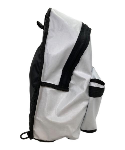 MM6（エムエムシックス）MM6 (エムエムシックス) EASTPAK (イーストパック) パデッド リバーシブル リュックサック ブラック×ホワイトの古着・服飾アイテム