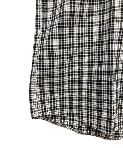 A BATHING APE（アベイシングエイプ）A BATHING APE (アベイシングエイプ) 半袖シャツ ブラック サイズ:Lの古着・服飾アイテム