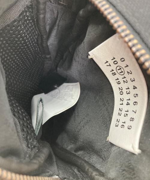 Maison Margiela（メゾンマルジェラ）Maison Margiela (メゾンマルジェラ) ミニショルダーバッグ ブラックの古着・服飾アイテム