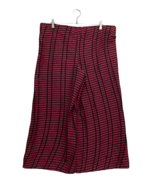 ISSEY MIYAKE（イッセイミヤケ）ISSEY MIYAKE (イッセイミヤケ) ワイド総柄パンツ レッド×ブラック サイズ:2の古着・服飾アイテム