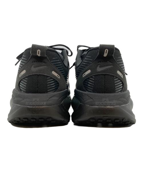 NIKE（ナイキ）NIKE (ナイキ) VOMERO 18 BLACK スニーカー ブラック サイズ:27の古着・服飾アイテム