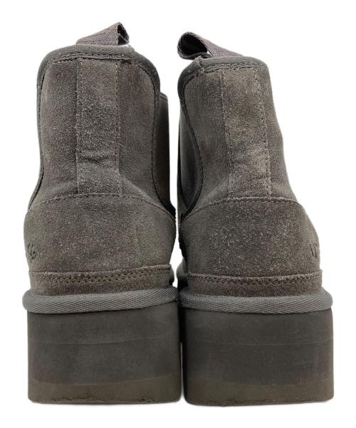 UGG（アグ）UGG (アグ) Neumel Platform Chelsea グレー サイズ:23の古着・服飾アイテム