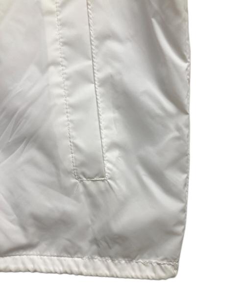 WACKO MARIA（ワコマリア）WACKO MARIA (ワコマリア) 凶器の桜コラボ コーチジャケット ホワイト サイズ:Mの古着・服飾アイテム