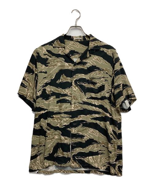 Denham（デンハム）Denham (デンハム) カモフラSSシャツ ブラック×オリーブ サイズ:XSの古着・服飾アイテム
