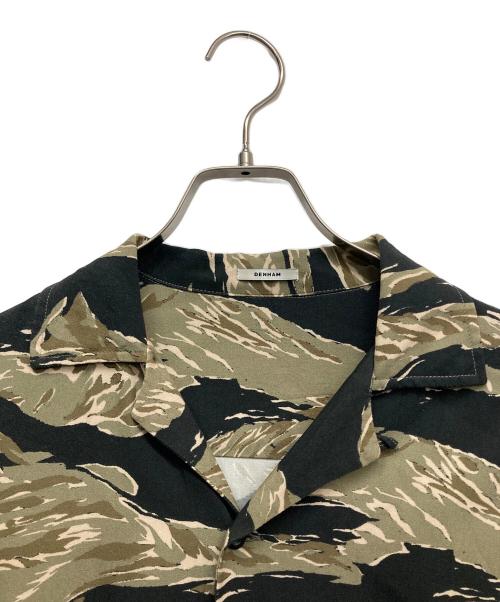 Denham（デンハム）Denham (デンハム) カモフラSSシャツ ブラック×オリーブ サイズ:XSの古着・服飾アイテム