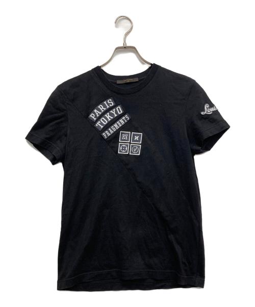 LOUIS VUITTON（ルイ ヴィトン）LOUIS VUITTON (ルイ ヴィトン) FRAGMENT DESIGN (フラグメントデザイン) ブランドロゴパッチＴＥＥ ブラック サイズ:XSの古着・服飾アイテム