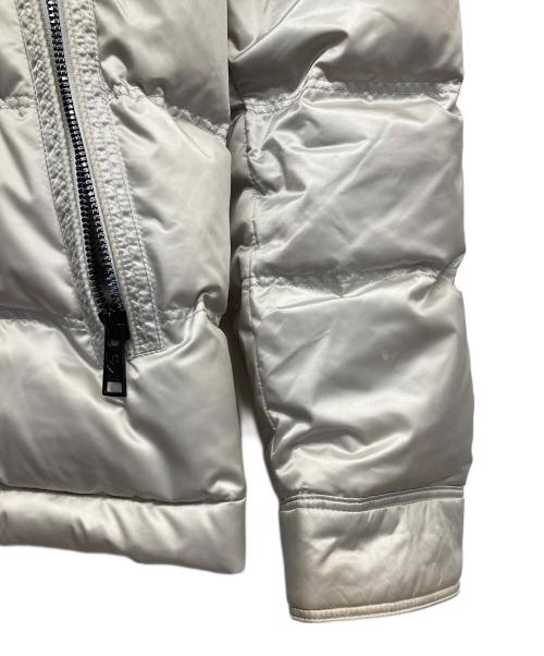 BLACK LABEL CRESTBRIDGE（ブラックレーベル クレストブリッジ）BLACK LABEL CRESTBRIDGE (ブラックレーベル クレストブリッジ) ダウンジャケット シルバー サイズ:Lの古着・服飾アイテム