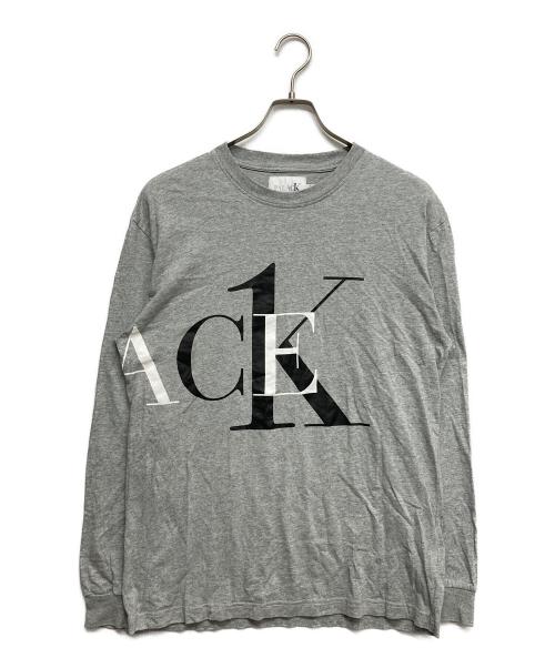 PALACE（パレス）PALACE (パレス) Calvin Klein (カルバンクライン) Longsleeve Tee ブラック×グレー サイズ:Mの古着・服飾アイテム