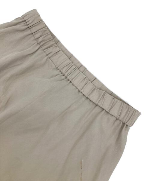 23区（ニジュウサンク）23区 (ニジュウサンク) フィブリルツイル ナロースカート ベージュ サイズ:32の古着・服飾アイテム
