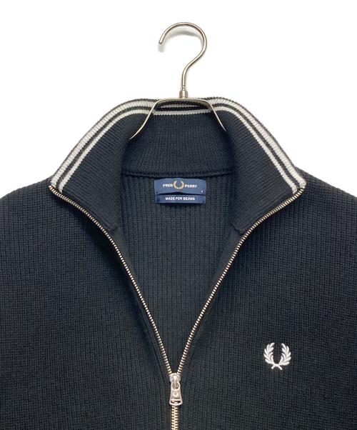 FRED PERRY（フレッドペリー）FRED PERRY (フレッドペリー) BEAMS (ビームス) 別注ニットドライバーズジャケット ホワイト×ブラック サイズ:Sの古着・服飾アイテム