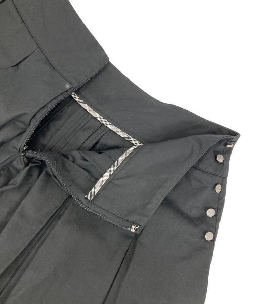BURBERRY BLUE LABEL（バーバリー ブルー レーベル）BURBERRY BLUE LABEL (バーバリー ブルー レーベル) フリルスカート ブラック サイズ:38の古着・服飾アイテム