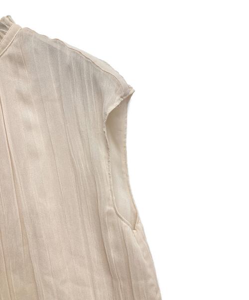 BALLSEY（ボールジィ）BALLSEY (ボールジィ) ランダムプリーツジョーゼット フレンチスリーブブラウス ベージュ サイズ:36の古着・服飾アイテム